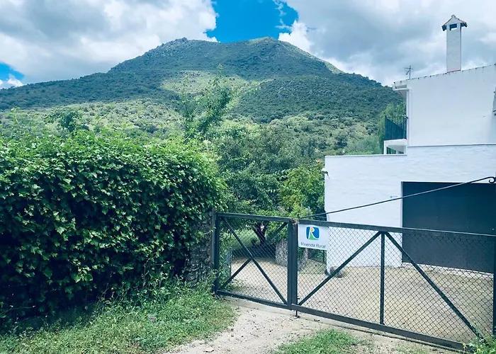 La Fuente De El Nacimiento
