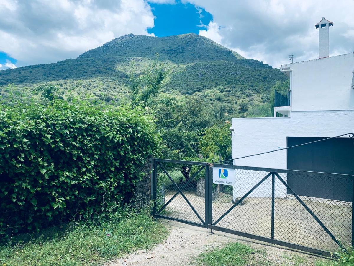 La Fuente De El Nacimiento *