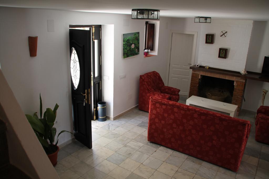 La Fuente De El Nacimiento Country house Benamahoma